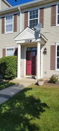 Rent this 3 bed condo on 2564 Providence Avenue in Aurora, IL 60503