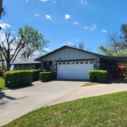 Rent this 3 bed house on 159 Haag Drive in Warner Robins, GA 31093