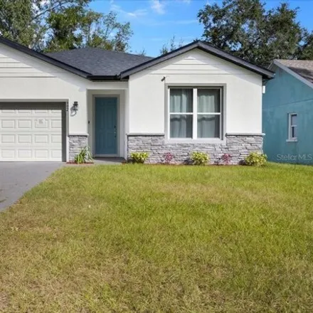 Buy this 3 bed house on 638 Celery Avenue in Sanlanta, Sanford