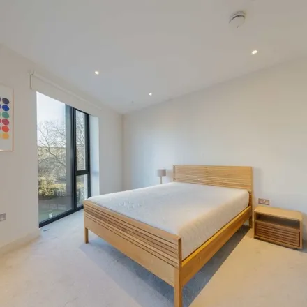 Rent this 1 bed apartment on Sutherland Street in London, SW1V 4BF