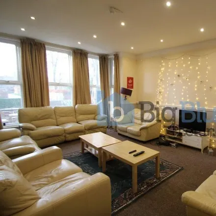 Image 1 - Headingley Court, Leeds, LS6 2QU, United Kingdom - Duplex for rent