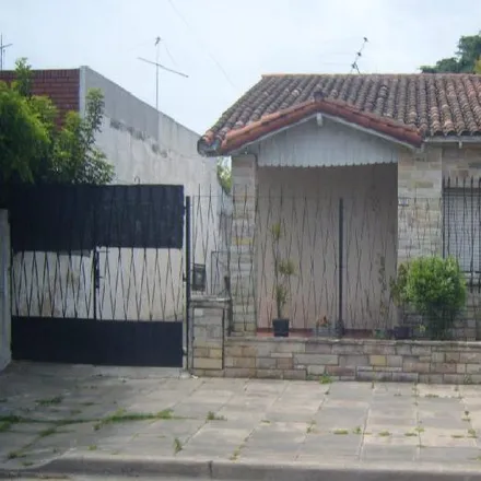 Buy this 2 bed house on Heladería Necochea in General Mariano Necochea, Partido de Hurlingham