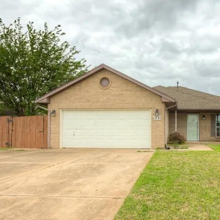 Buy this 3 bed house on 1399 Washington Circle in Moore, OK 73160