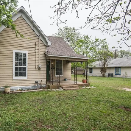Buy this 3 bed house on 206 Huron Street in Cleburne, TX 76031