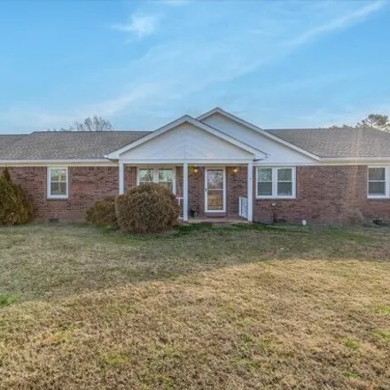 Buy this 3 bed house on Quinn Road in Collierville, TN 38017