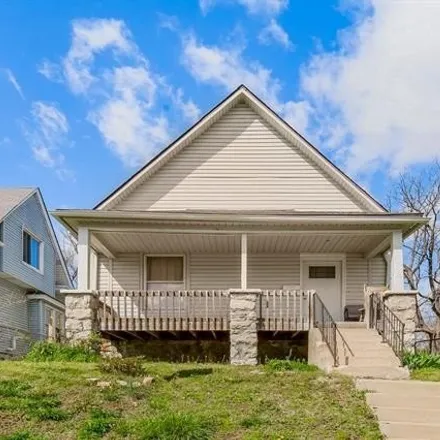 Buy this 2 bed house on 770 Garfield Avenue in Kansas City, KS 66101