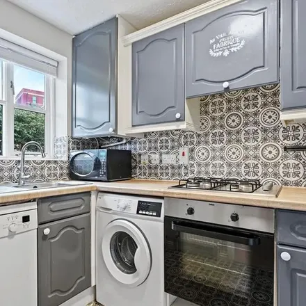 Rent this 3 bed apartment on Tawny Close in London, W13 9YL