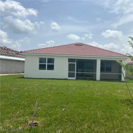Image 3 - 2890 Royal Gardens Avenue, Fort Myers, FL 33916, USA - House for rent