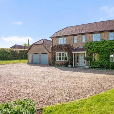 Buy this 4 bed house on Dunsell's Lane in Ropley, SO24 0DN