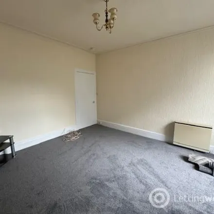 Image 4 - Denholme Gate Road, Shelf, HX3 7LL, United Kingdom - Apartment for rent