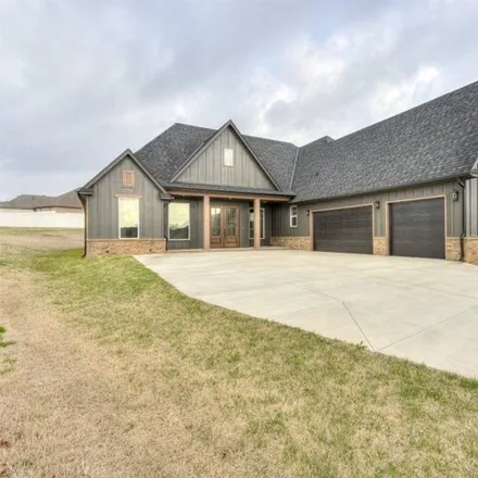 Buy this 4 bed house on 2555 Forest Glen Drive in Midwest City, OK 73020
