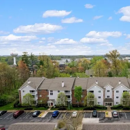 Buy this 3 bed condo on 568 Carrington Lane in Loveland, OH 45140