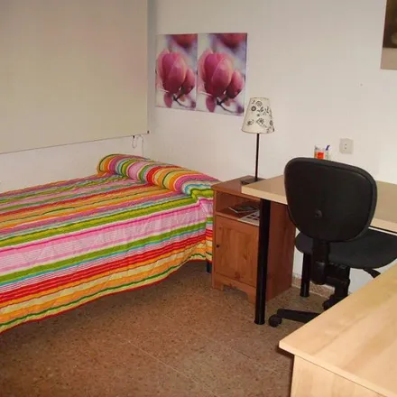 Rent this 4 bed apartment on Calle Esperanza in 14001 Córdoba, Spain