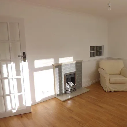 Rent this 2 bed apartment on Newlands Lane in Chichester, PO19 3AT