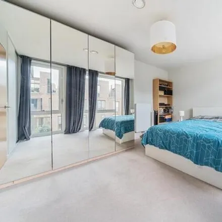 Image 5 - unnamed road, London, TW8 8FS, United Kingdom - Apartment for sale