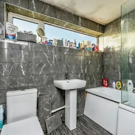 Image 3 - Cremorne Hey, Knowsley, L28 7RB, United Kingdom - House for sale