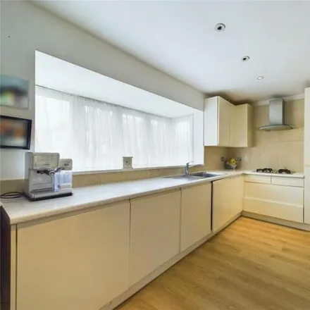 Image 1 - Fryent Grove, The Hyde, London, NW9 7HG, United Kingdom - House for sale