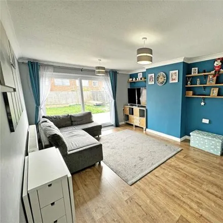 Image 2 - Cranfield Road, Chasetown, WS7 2DQ, United Kingdom - House for sale