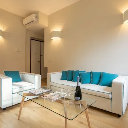 Image 9 - Via dei Guicciardini, 24 R, 50125 Florence FI, Italy - Apartment for rent