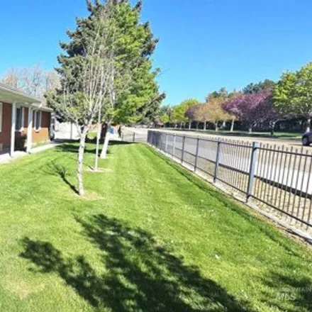 Image 4 - 898 West Roosevelt Avenue, Nampa, ID 83686, USA - House for sale