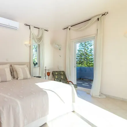 Rent this 3 bed house on 8400-010 Distrito de Évora