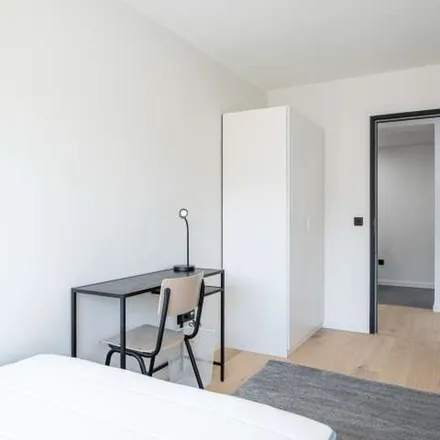 Rent this 3 bed apartment on 52 Rue Pierre Bérégovoy in 92110 Clichy, France
