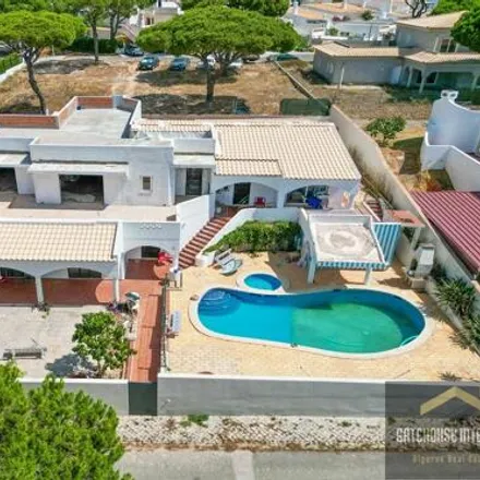 Image 1 - BPI, Avenida Infante de Sagres, 8125-156 Quarteira, Portugal - House for sale