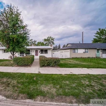 Image 3 - 1075 Royal Avenue, Idaho Falls, ID 83401, USA - House for sale