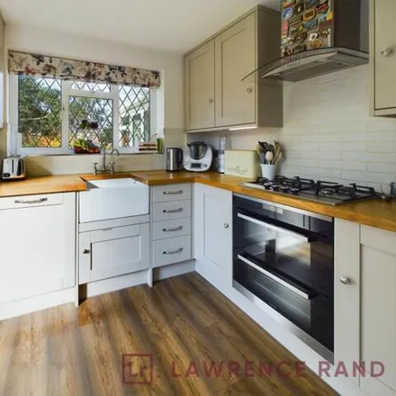 Image 3 - Kent Gardens, Ruislip, Great London, Ha4 - Duplex for sale