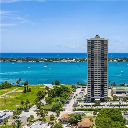 Buy this 3 bed condo on 5698 North Flagler Drive in West Palm Beach, FL 33407