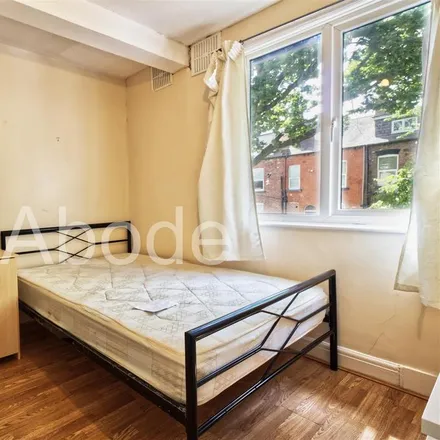 Image 6 - Buckingham Avenue, Leeds, LS6 1DQ, United Kingdom - House for rent