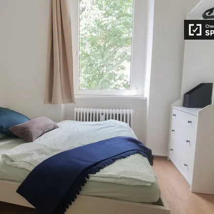 Rent this 4 bed room on Glücksrad in Babelsberger Straße 45, 10715 Berlin