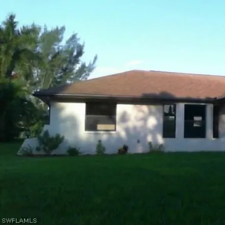 Image 1 - 1510 Southeast 11th Place, Cape Coral, FL 33990, USA - House for rent