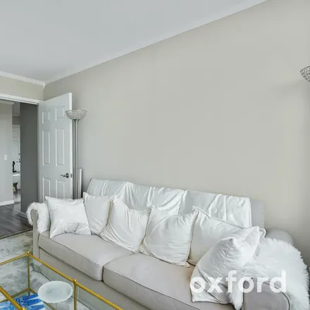 Image 9 - Citylights at Queens Landing, 4-74 48th Avenue, New York, NY 11109, USA - Condo for sale