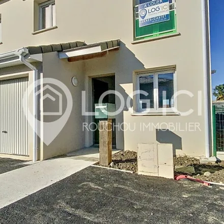 Image 3 - 11 Avenue des Frères Wright, 64140 Lons, France - Apartment for rent