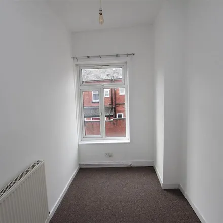 Rent this 2 bed townhouse on Halliwell UCAN Centre in Hatfield Road, Bolton