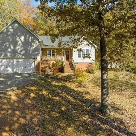 Buy this 3 bed house on 472 Trenton Lane in Davidson County, NC 27360