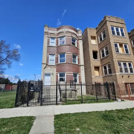 Buy this 9 bed house on 3822-3824 West Maypole Avenue in Chicago, IL 60624