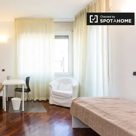 Rent this 5 bed room on Università degli Studi di Milano Bicocca in Viale Piero e Alberto Pirelli, 20126 Milan MI