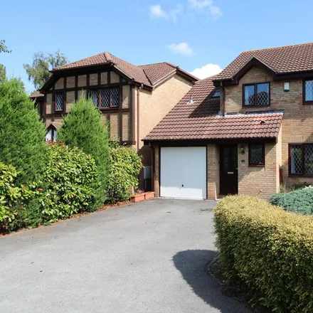 Image 1 - 14 Isaacs Close, Talbot Village, BH12 5HE, United Kingdom - House for rent