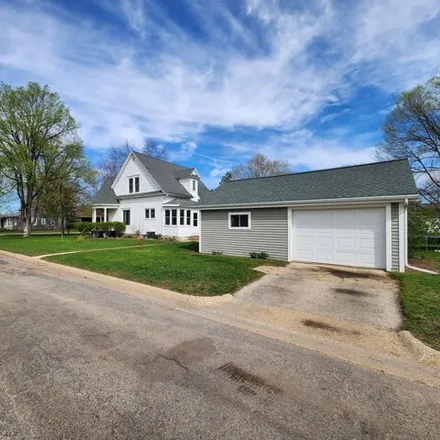 Image 7 - 422 East Nebraska Avenue, Muscoda, Grant County, WI 53573, USA - House for sale