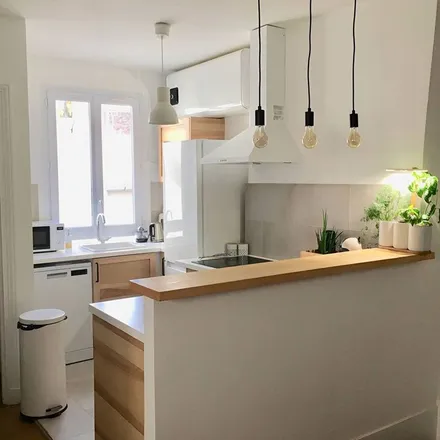 Rent this 3 bed apartment on 175 Avenue du Maine in 75014 Paris, France