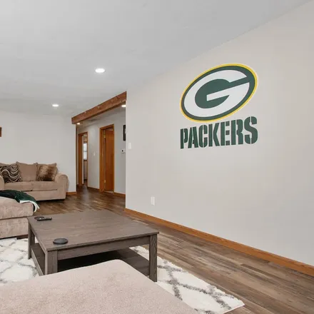 Rent this 3 bed house on Green Bay