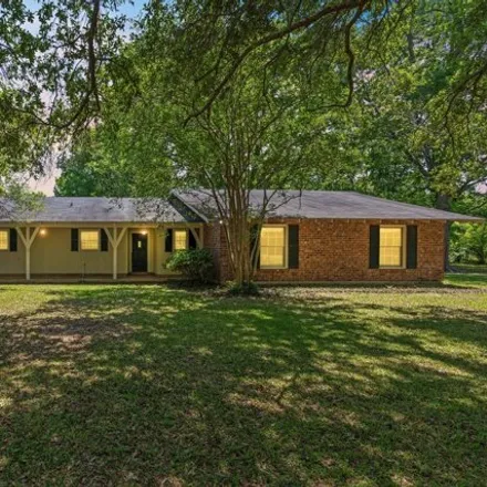 Buy this 4 bed house on 2214 Highway 362 in Avoyelles Parish, LA 71327