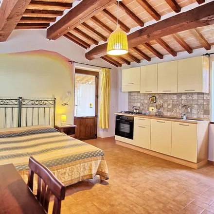 Rent this 5 bed house on 06010 Citerna PG