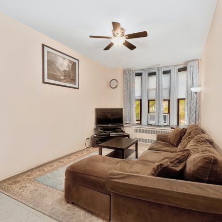 Rent this 1 bed condo on 209 West 118th Street in New York, NY 10026