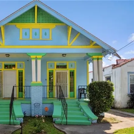 Buy this 6 bed house on 2930 Serantine Street in New Orleans, LA 70119