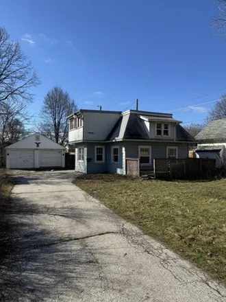 Buy this 3 bed house on 3019 West Oriole Drive in Milwaukee, WI 53209