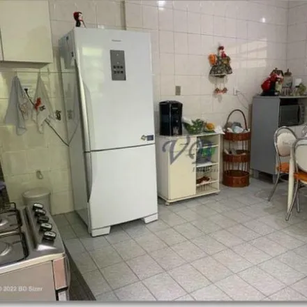 Buy this 2 bed house on Avenida Doutor Antônio Álvaro in Vila Assunção, Santo André - SP