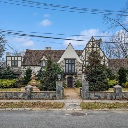 Buy this 6 bed house on 182-31 Radnor Road in New York, NY 11432